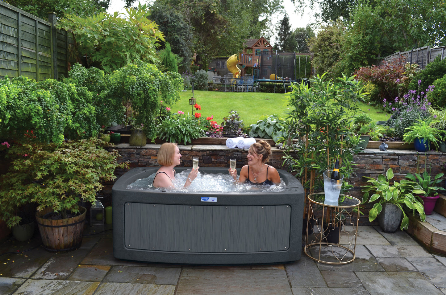 DuoSpa S080: The ultimate 2 person hot tub