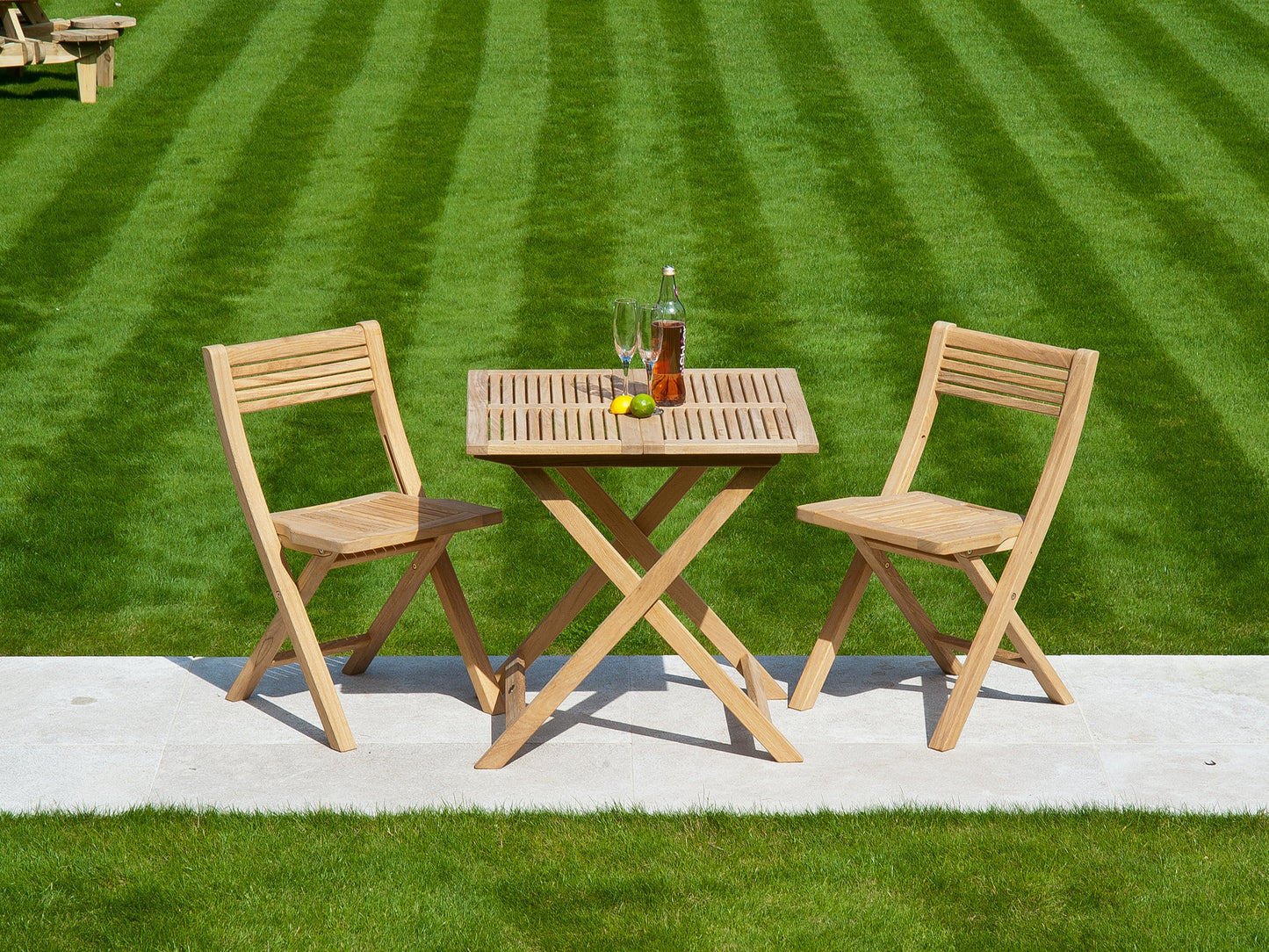 Alexander Rose - Bengal Roble Folding Table Set